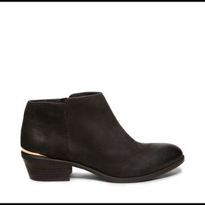 Steve Madden rodayo Black booties